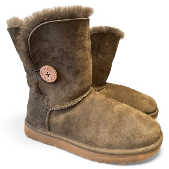 UGG Bailey Button Shearling Boots – Dry Leaf Brown – Women’s Size 8 Fur lined - Picture 1 of 10